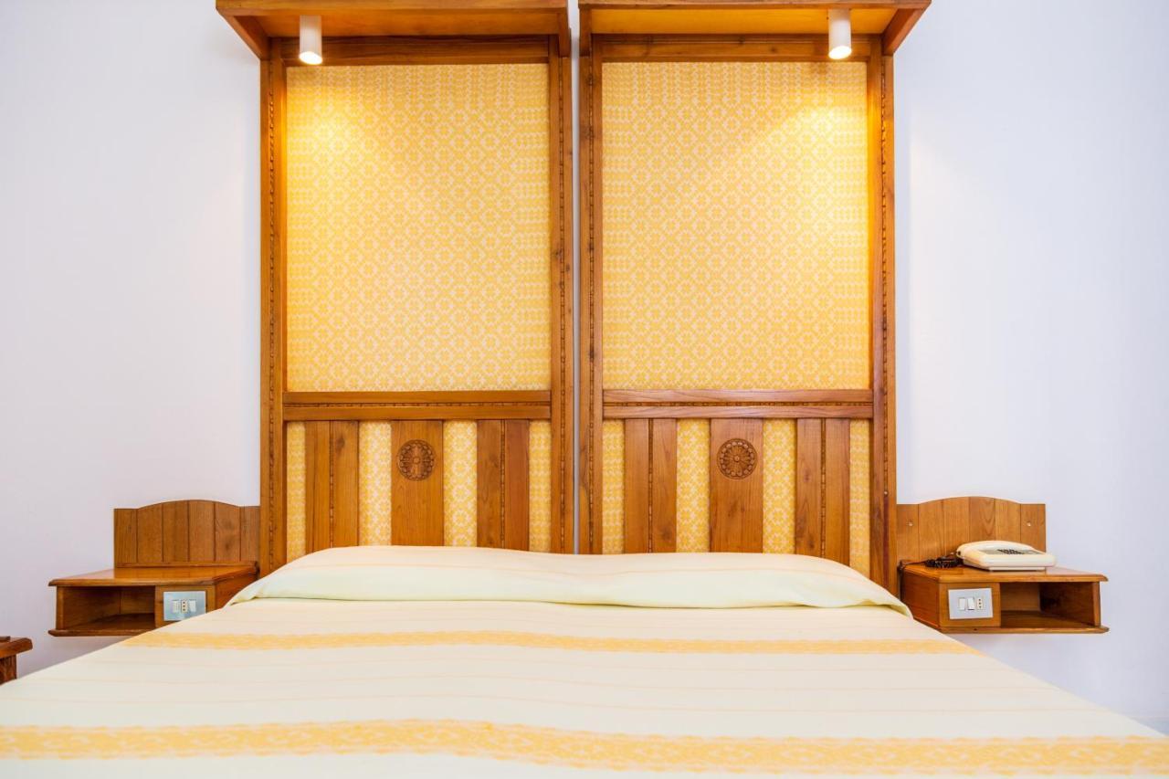 Albergo Miramare Cala Gonone Extérieur photo