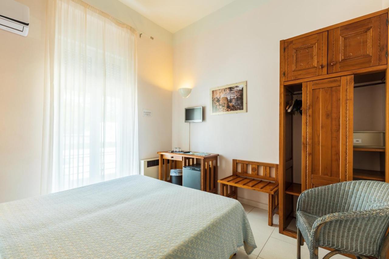 Albergo Miramare Cala Gonone Extérieur photo