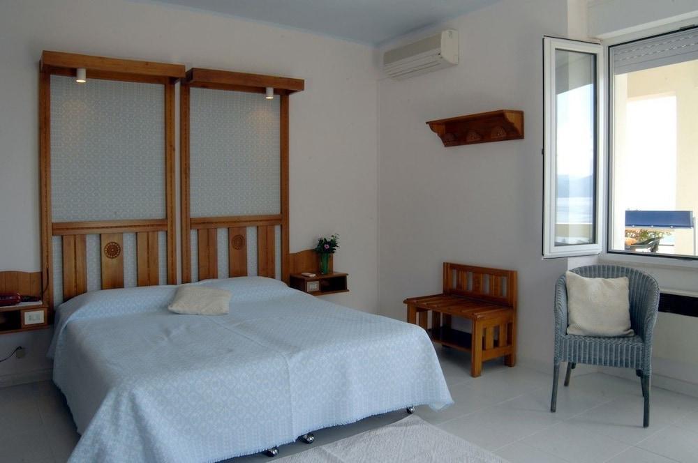 Albergo Miramare Cala Gonone Extérieur photo