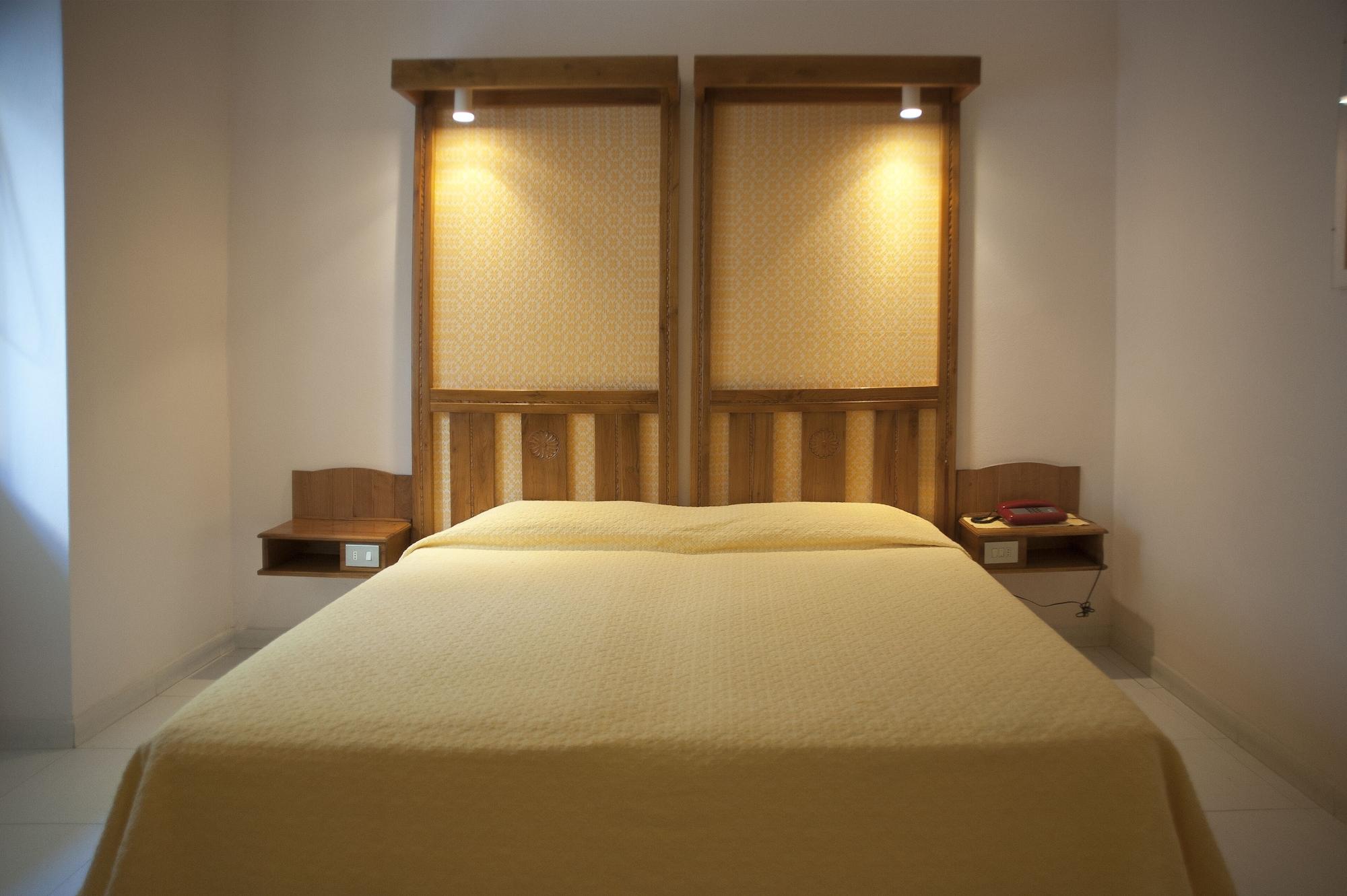Albergo Miramare Cala Gonone Extérieur photo